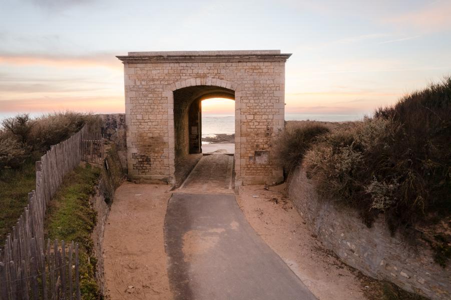 Abri du Canot de sauvetage au crépuscule