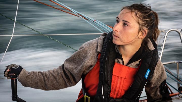 Course au large : Violette a le vent en poupe